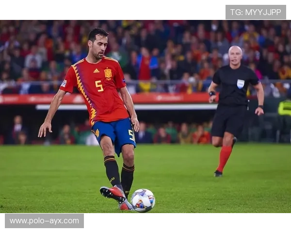 西班牙球星谈中国足球发展现状并指出提升实力的关键路径